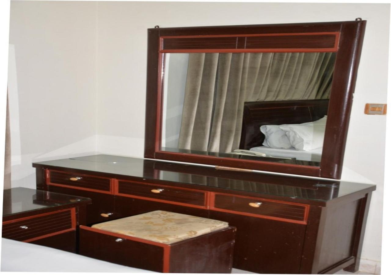 Step Inn Hotel Sukkur Ngoại thất bức ảnh