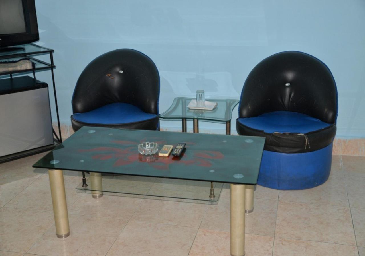 Step Inn Hotel Sukkur Ngoại thất bức ảnh